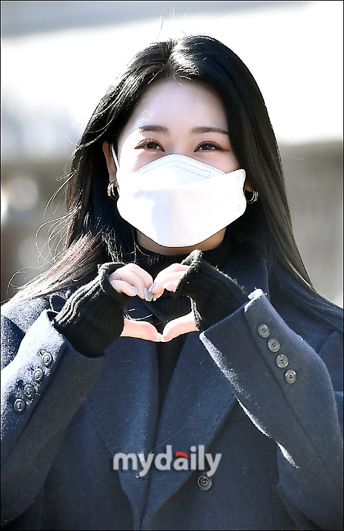 韩国女歌手洪智允出演kbs电台节目