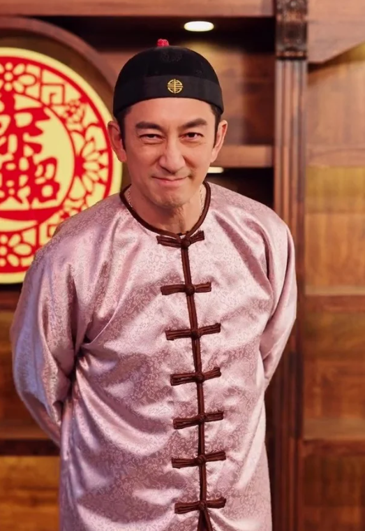 吴启华相隔28年神还原方唐镜名副其实不老男神