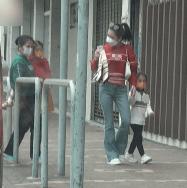 方媛带娃外出采购！4岁女儿个头高挑好可爱，郭富城疑似当街发飙休闲区蓝鸢梦想 - Www.slyday.coM