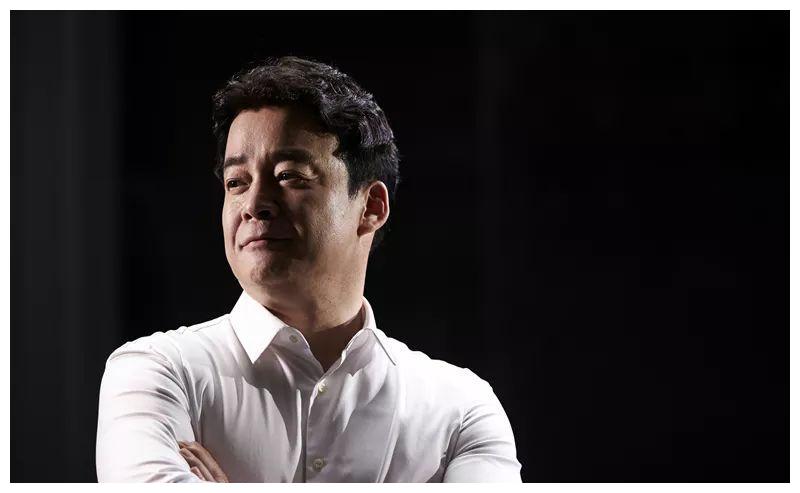 白钟元公开34亿豪宅家中自带复式酒吧与妻子苏幼珍是老少恋