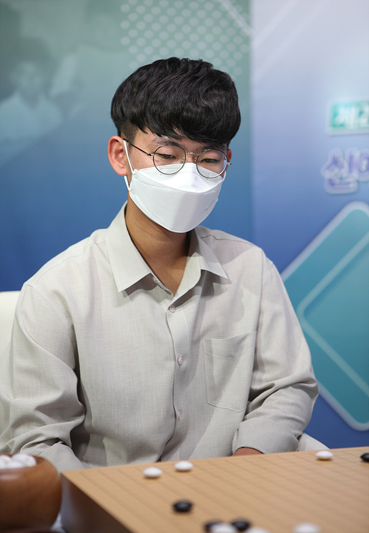 定段111天夺冠 金凡瑞震动<a href=