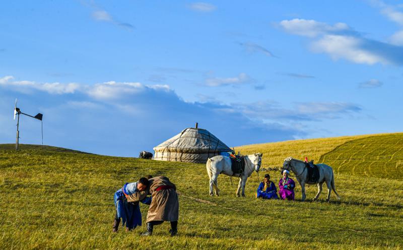 秋天的锡林郭勒草原等你来|草原|牧民|勒勒车_新浪新闻