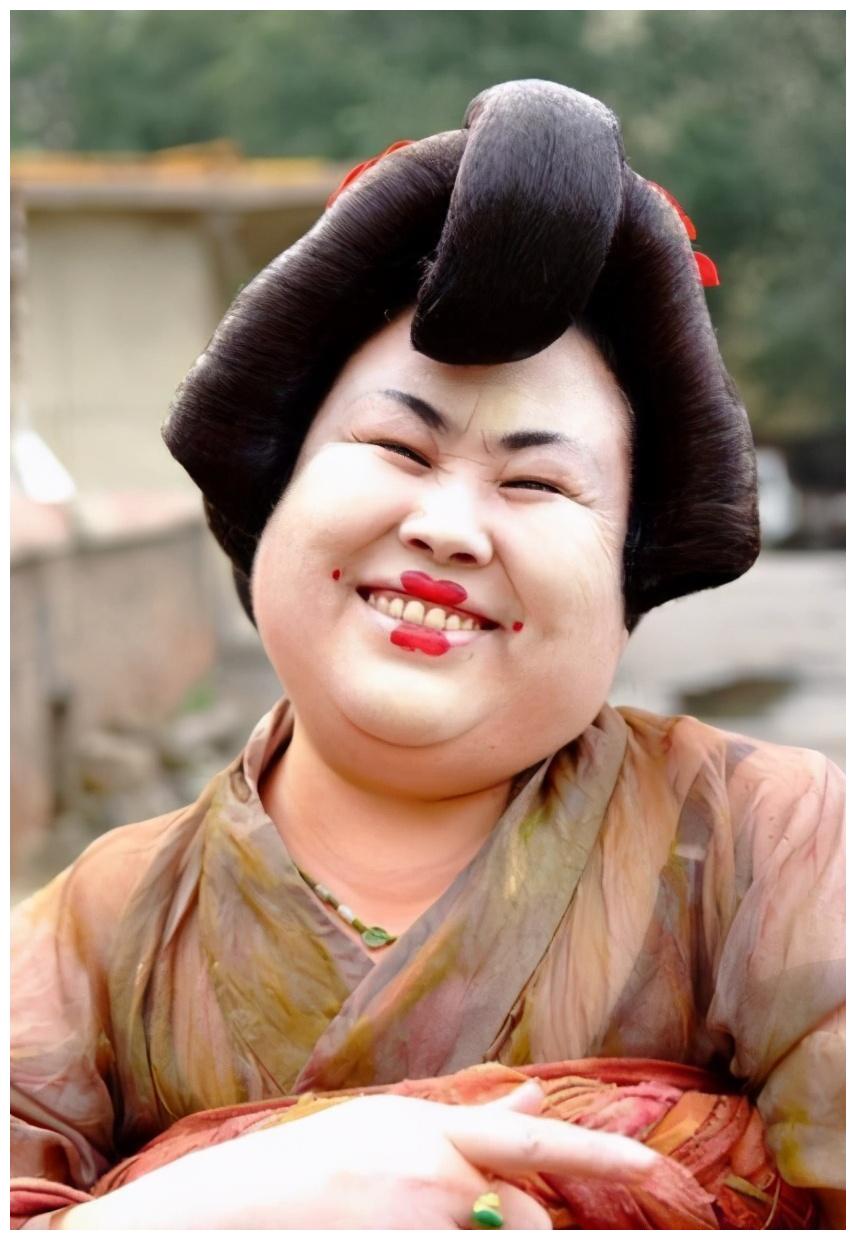 富婆专业户董立范,赵本山张艺谋的御用配角,却在戏外被骗钱骗色|董立