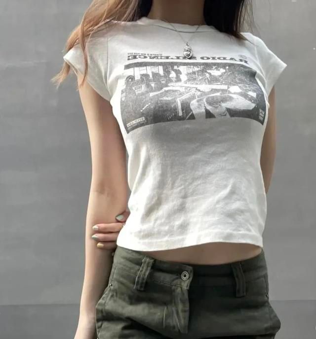 国外品牌在中国翻车穿不进s码衣服说明身材不好