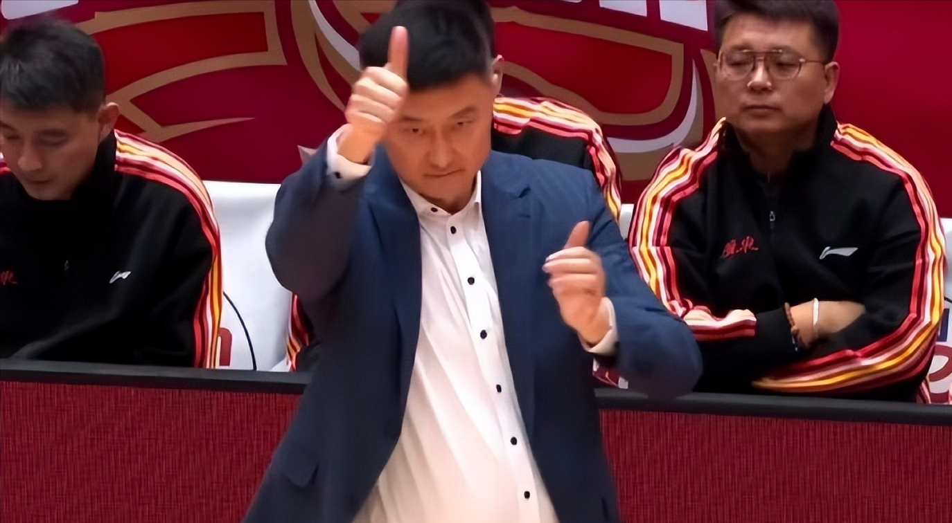 不是白养的！广东青训双星撕碎质疑，杜锋终于等来王炸