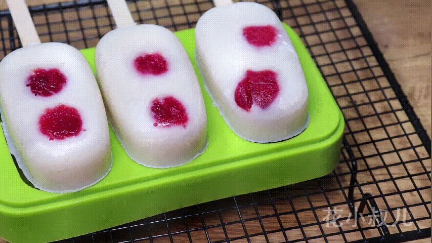 荔枝冰棍,要这样做,清凉又舒适,做法简单,天热吃正合适