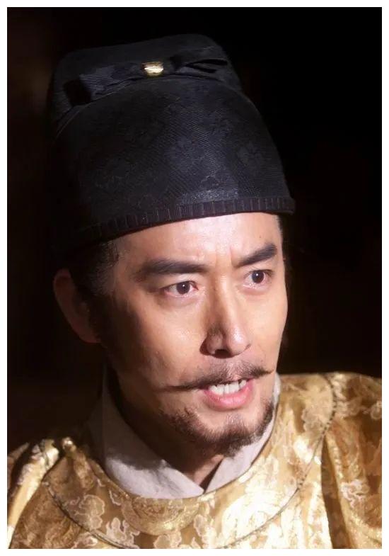 李世民扮演者现状最帅版61岁白发复出郑国霖沦为18线