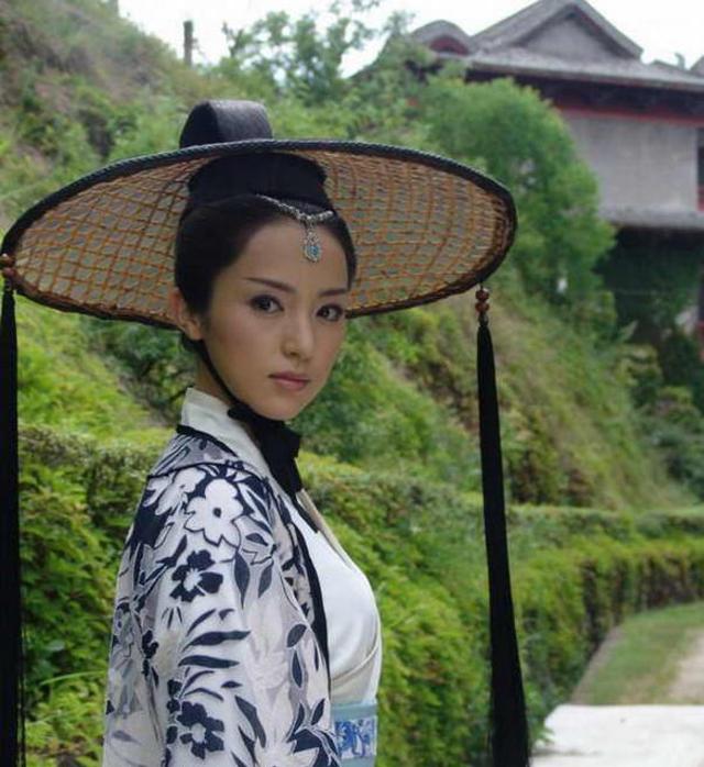 听说《神探狄仁杰》这部系列剧里的美女很多,不信你看