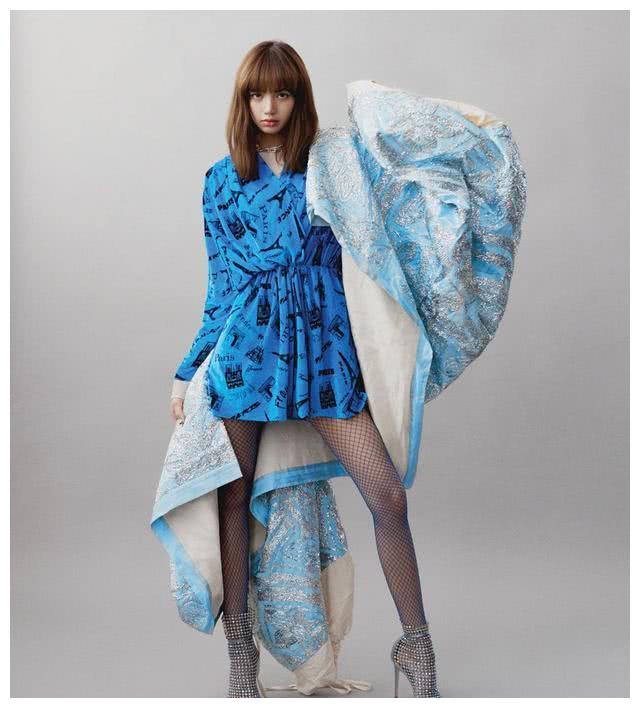 韩国女团blackpink成员lisa晒美照身材高挑被称为人间芭比