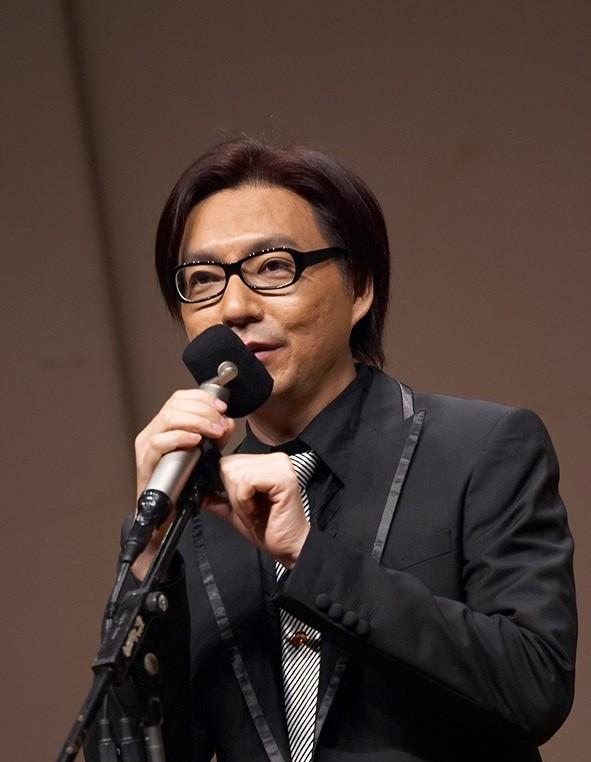 也许很多小伙伴不知道,曾航生的父亲曾经是一名海员,而他给儿子起这个