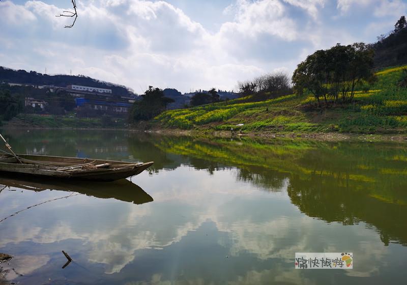 威远河又名清溪河为沱江二级支流,发源于威远县俩母山东北麓,从西北