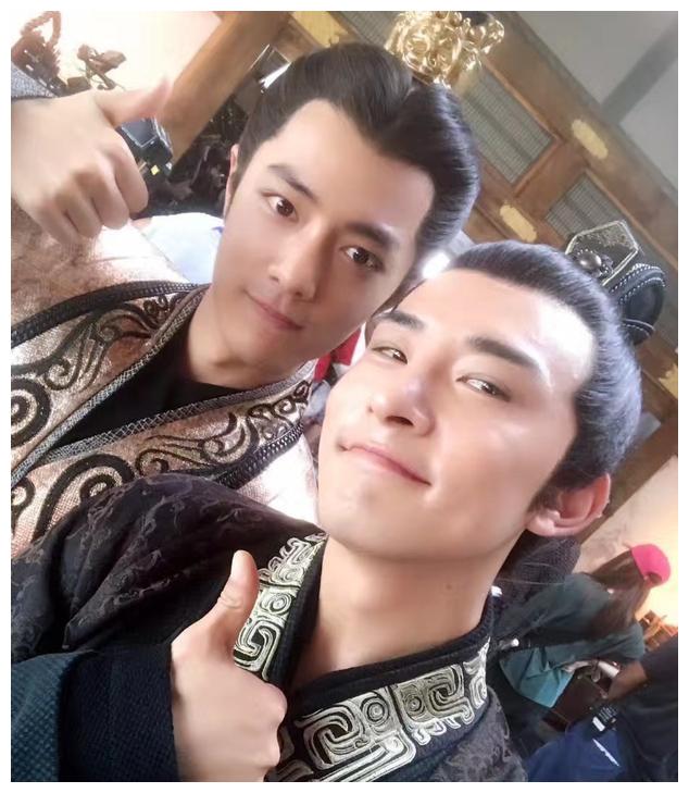 肖战昔日搭档暖心了微博动态曝光人品坐等狼殿下大火