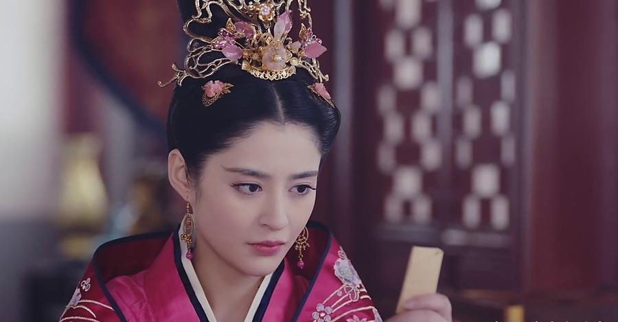 冯太后乃一介女流,如何将自己的利益最大化?