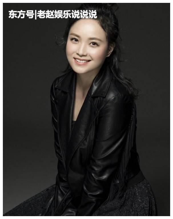 中戏毕业的彭婧,自出道以来凭借清新的外表和精湛的演技,获得了业界的