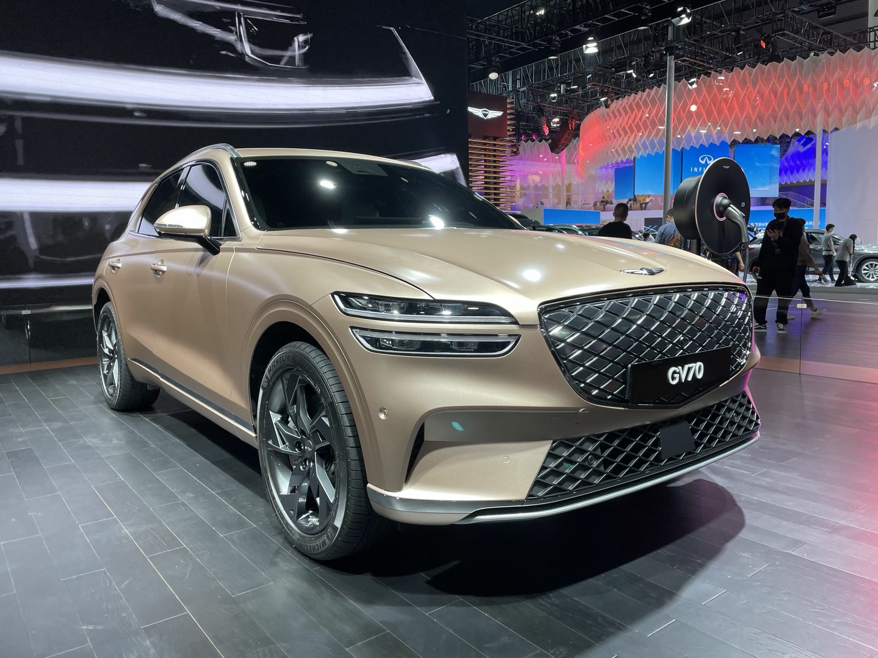 这个韩国品牌再发力广州车展捷尼赛思展台新东西不少