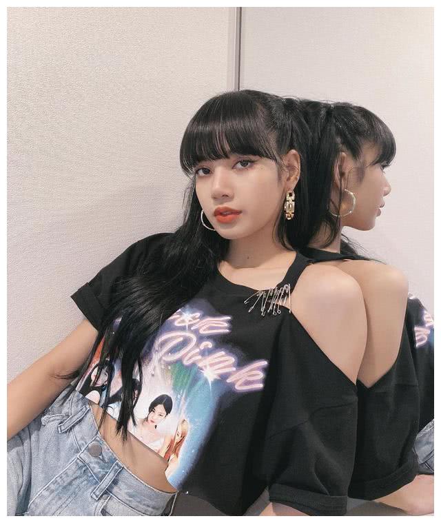 韩国女团blackpink成员lisa晒美照身材高挑被称为人间芭比