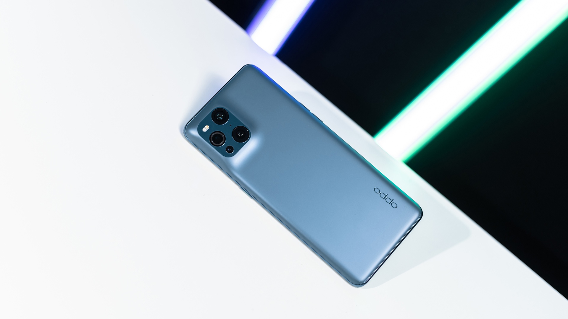 未来机身设计携与至臻美色 oppo find x3 pro图赏__财经头条