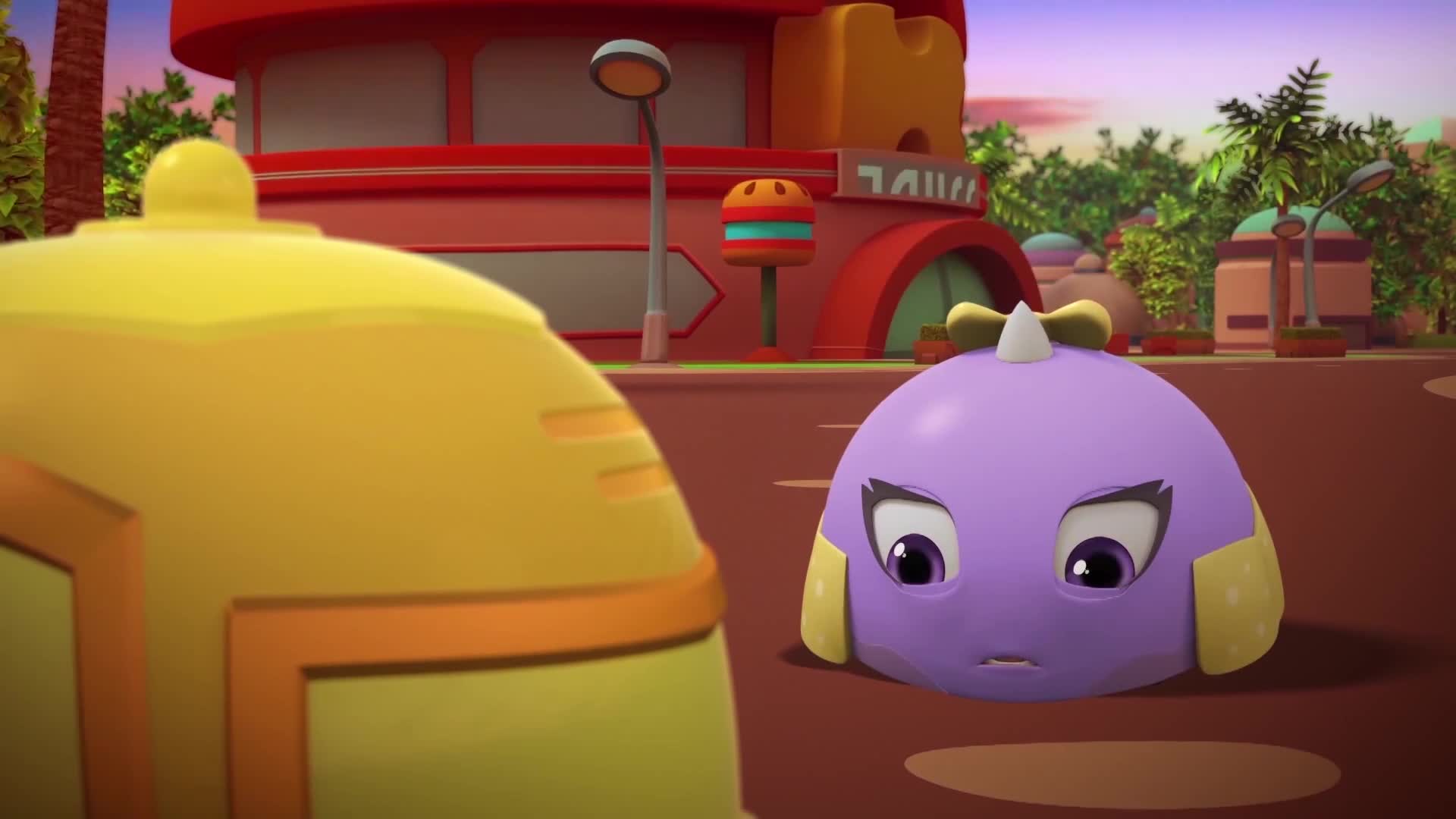 炫斗小q:小黄真是可爱,跑过去找人签名,没见过这么主动的