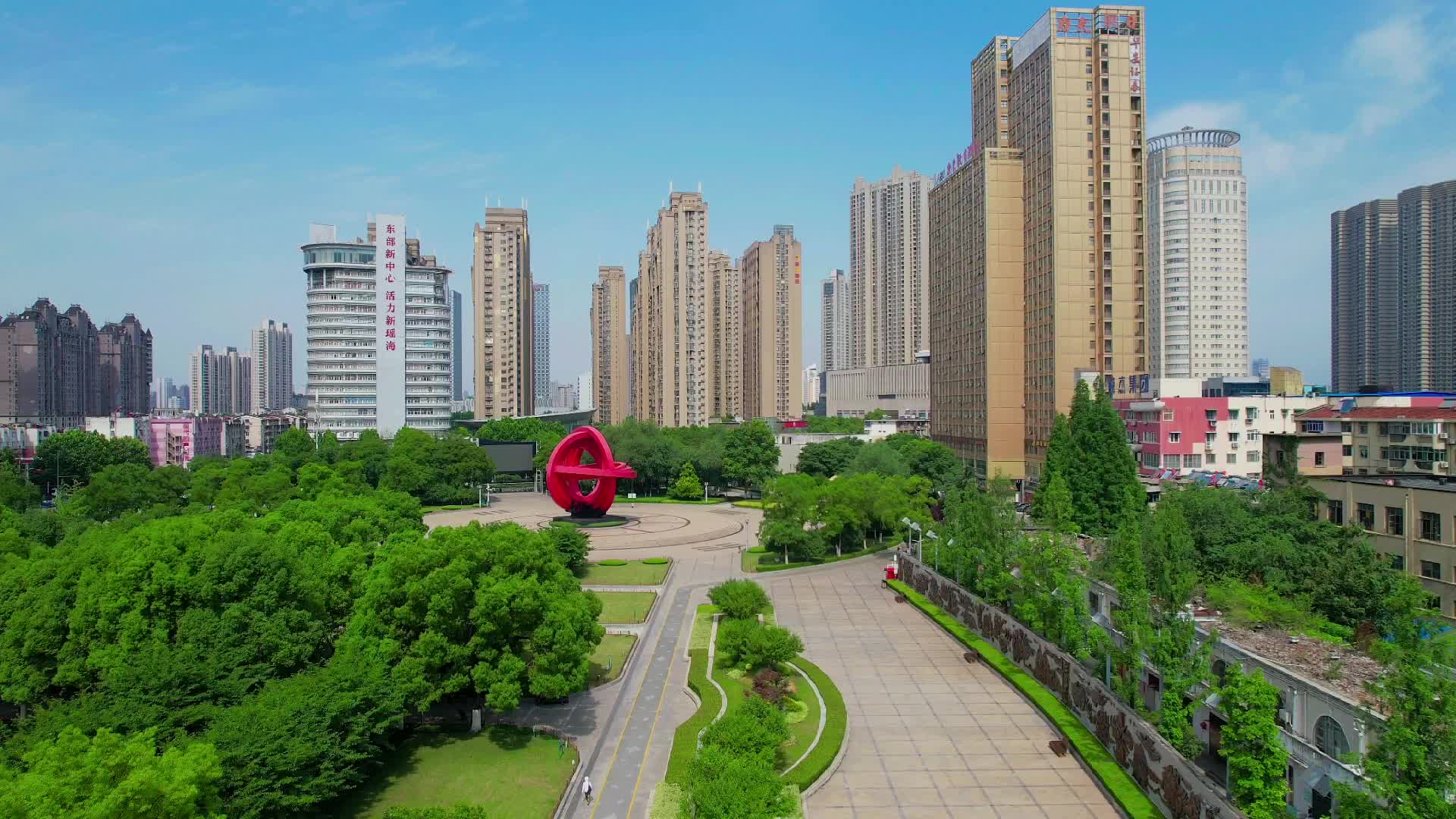 合肥今天高考和平广场很安静高考加油
