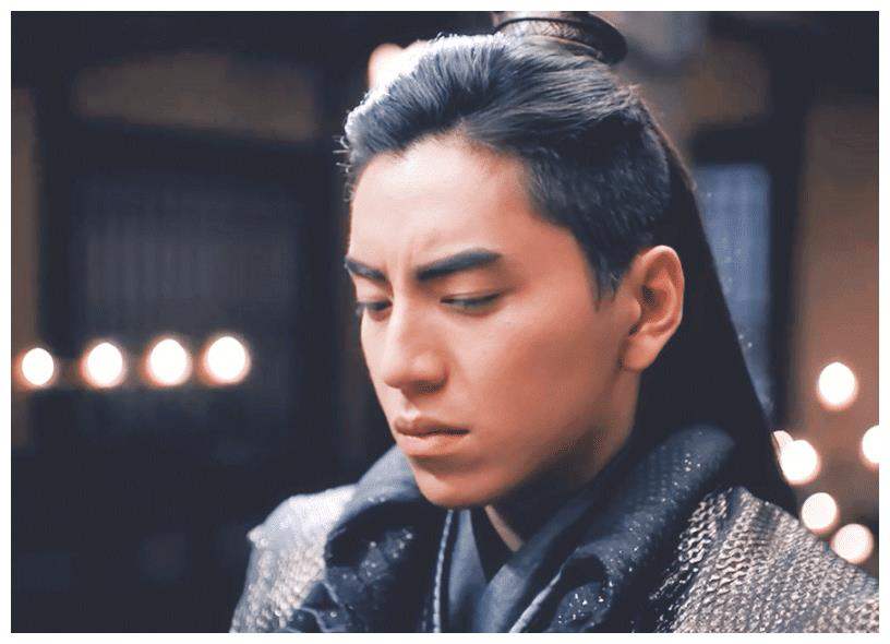 王大陆的肤色有多黑？跟李沁拥抱在一起，这色差也太明显了吧？休闲区蓝鸢梦想 - Www.slyday.coM