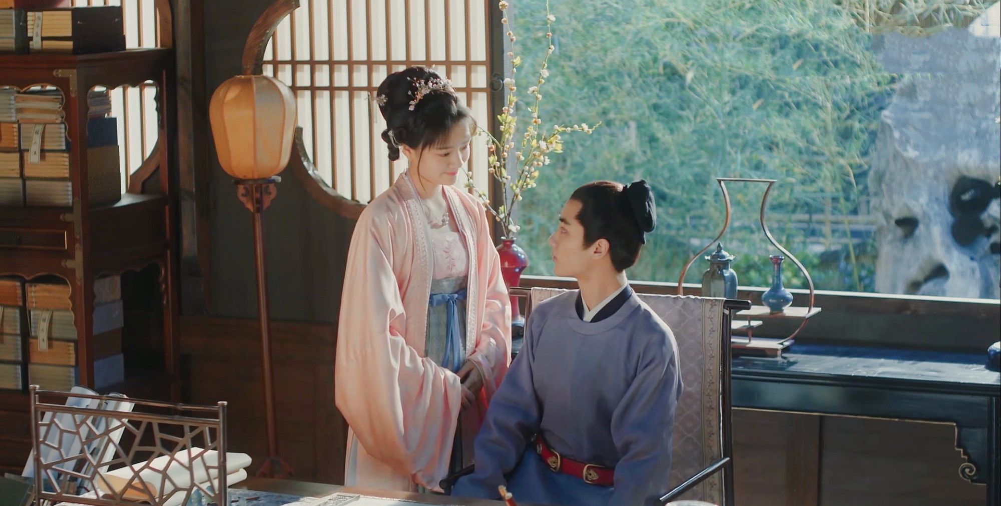 电视剧《清平乐》公主和"驸马都尉"怀吉的甜蜜画面