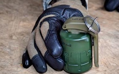 能一枚炸平一栋房子的美式手雷