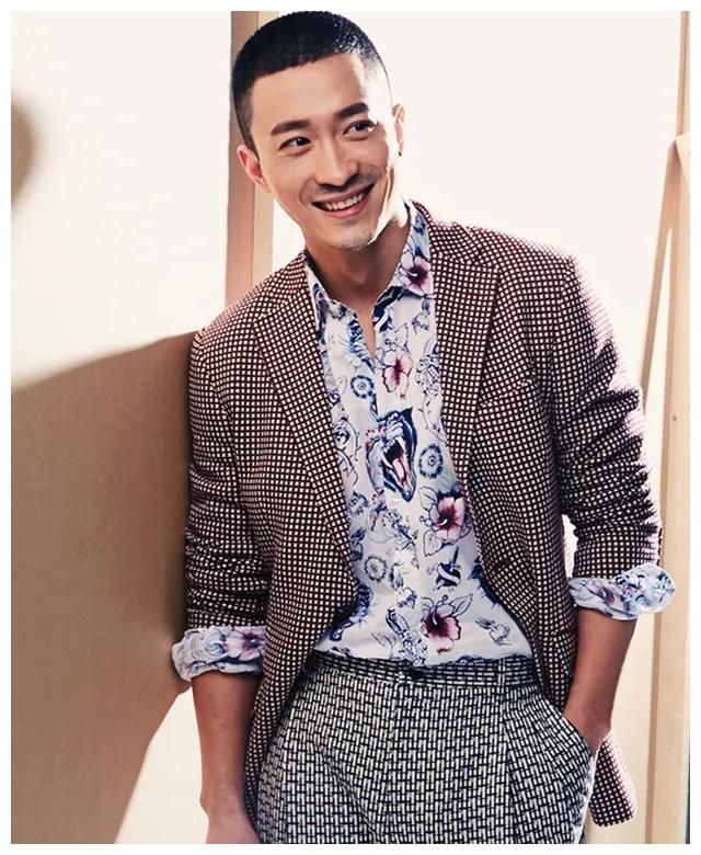 闫妮:离婚18年交往3任小男友,仍与前夫有来往|王玮|闫妮|邹伟_新浪