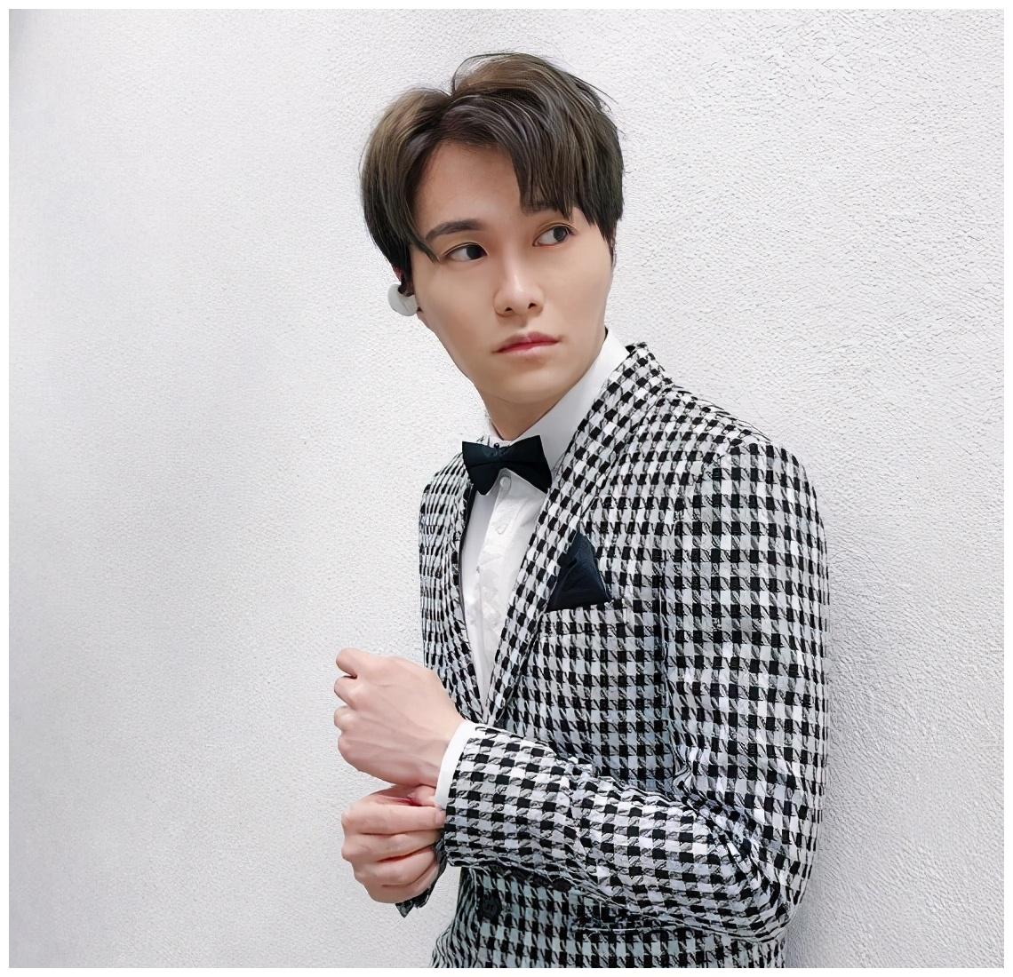 tvb老戏骨辞演新版十月初五的月光相信新人能演好角色