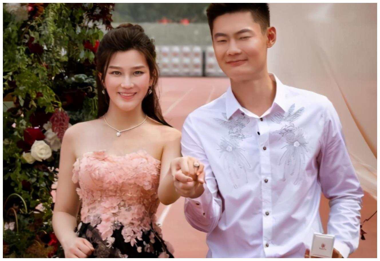 张漠寒否认家暴张培萌,晒证据反诉男方撒谎,自曝被他