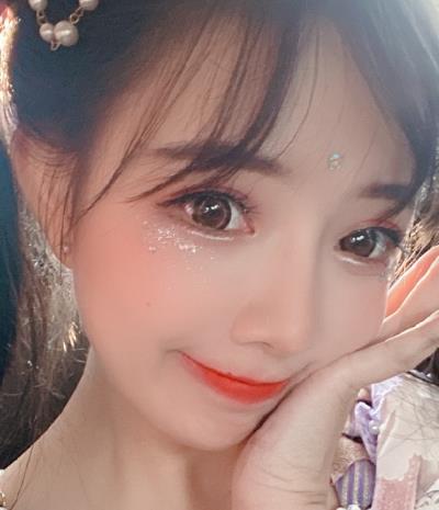 为博关注有多拼,王奕萌现场剪长发,看到效果,就这国服第一萝莉