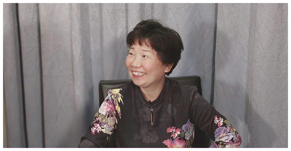 杜新枝还在质疑许敏好妈妈的人设,她的目的很明确,就
