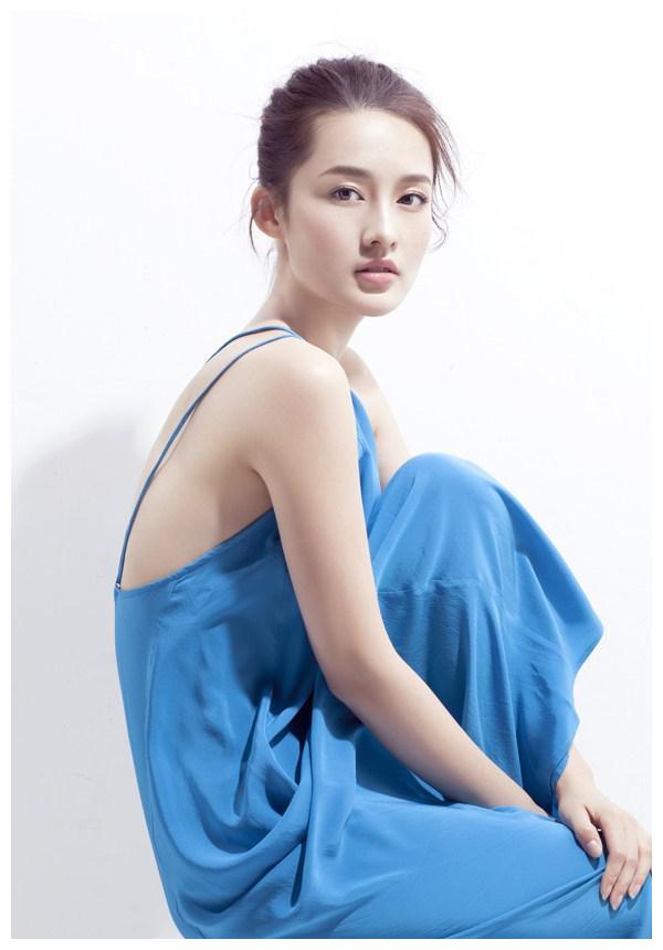 李沁:这哪是29岁的脸啊!顶多18岁!