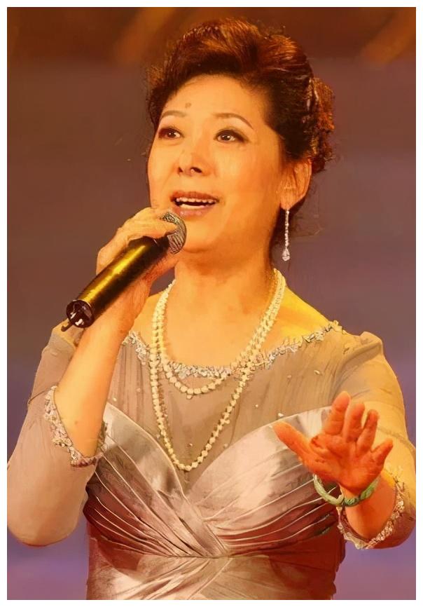 最美女中音关牧村,难忘的记忆