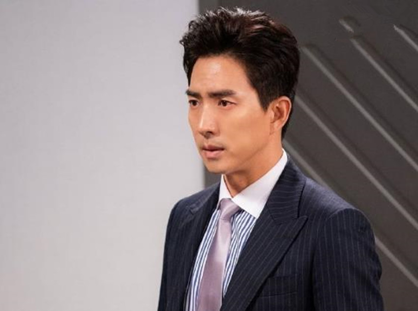 而高世元显然不能和金宣虎相提并论,做出抛弃怀孕女友的恶劣行为必然