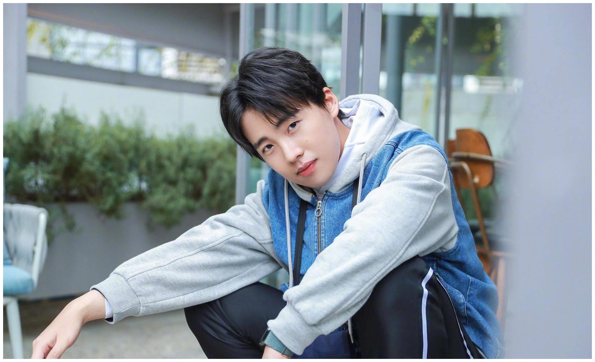 郭麒麟以勇气审视自己不休努力不止勇敢