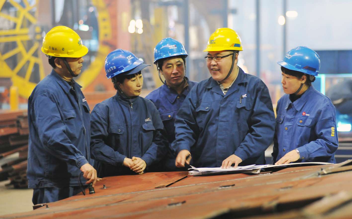 职中:来我这读吧,现在大力发展职业教育了!学生家长:呵呵|职中|职业教