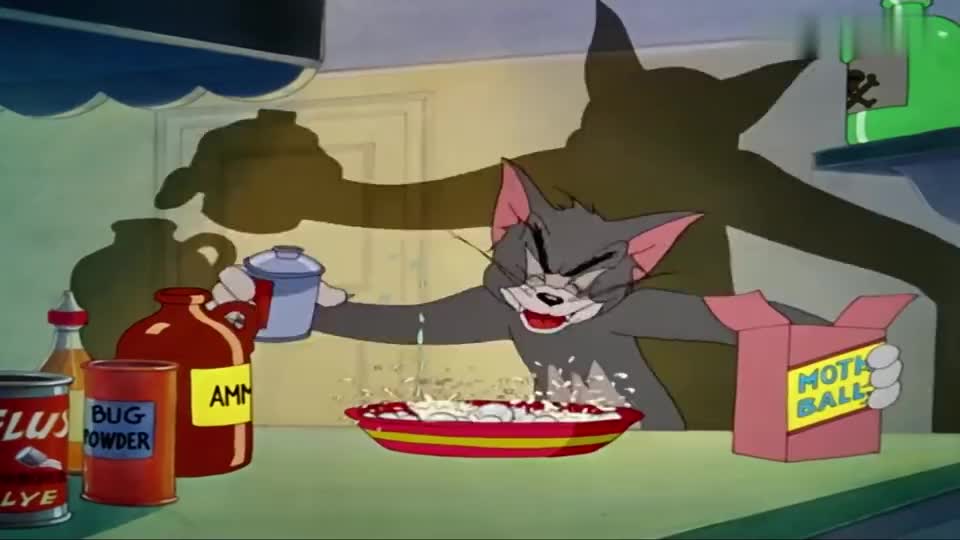 猫和老鼠:汤姆缩小了,还没杰瑞大呢,不得被杰瑞欺负啊