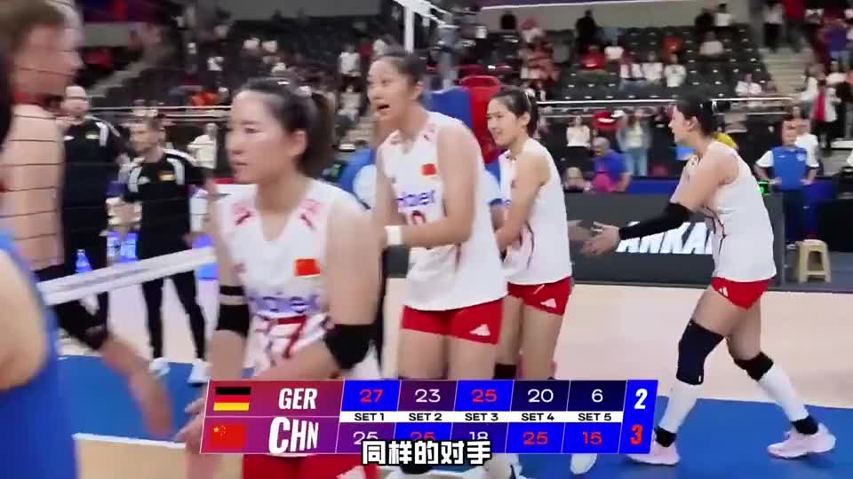 身披朱婷2号球衣，独砍27分率队翻盘，谁说女排后继无人