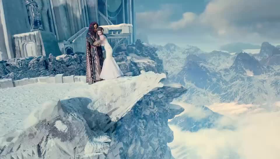 火王被人鱼公主的美貌吸引夺走的香吻人鱼公主落泪变珍珠