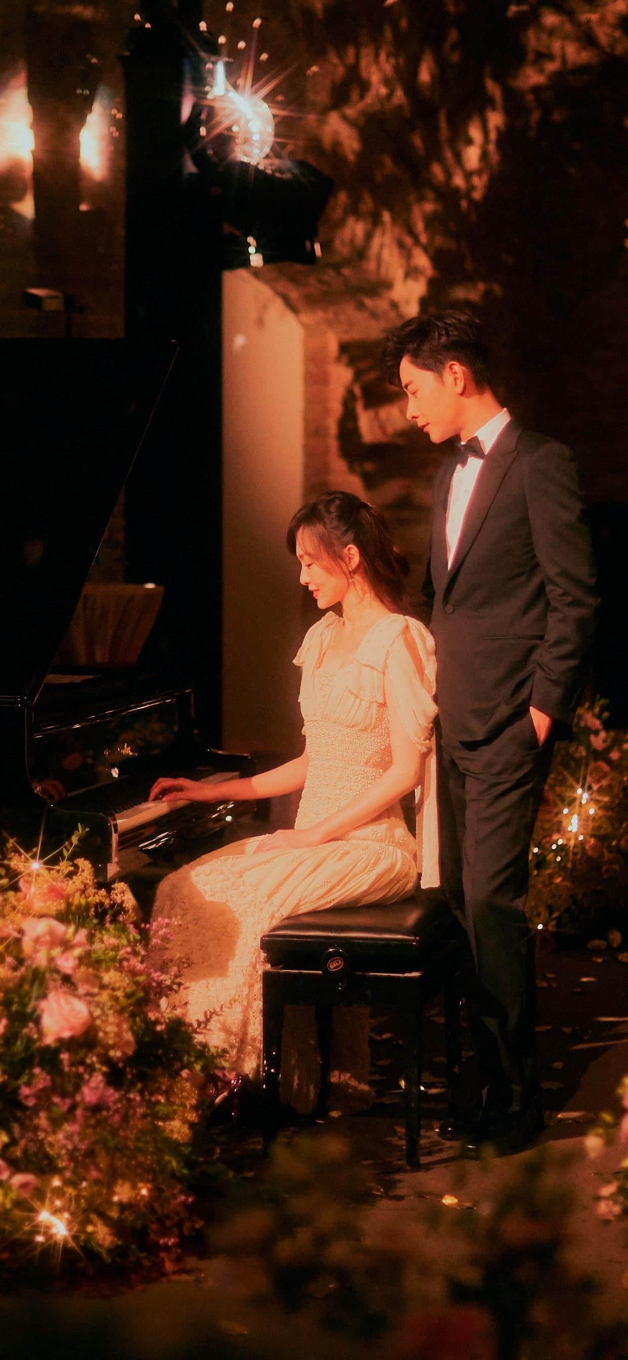 罗晋唐嫣夫妇甜蜜写真