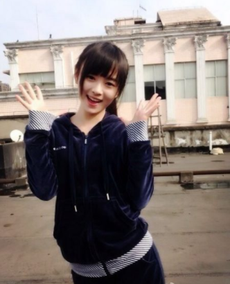 鞠婧祎10年前旧照曝光五官精致模样清纯不愧是四千年美女