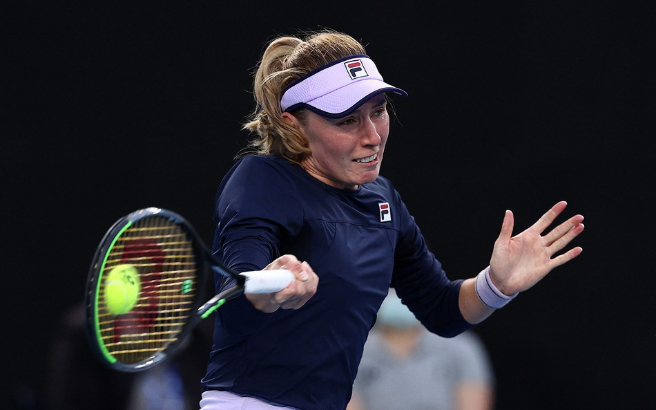 2021年澳网女单第3轮,头号种子巴蒂2-0淘汰亚历山德洛娃