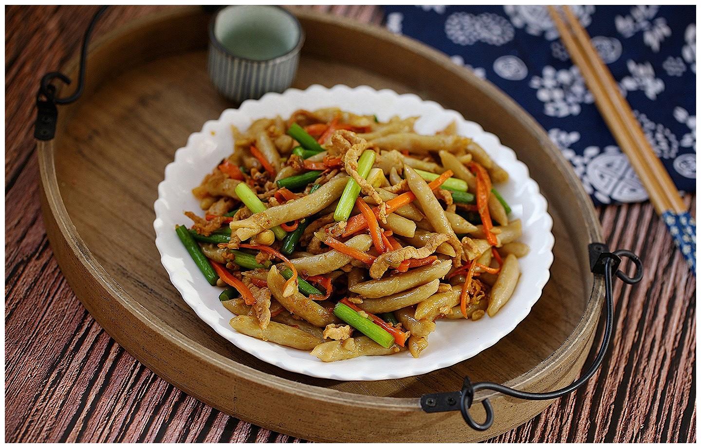 杂炒莜面鱼的做法