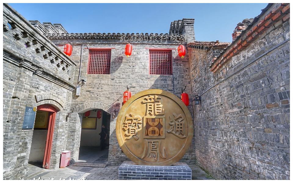 据记载,南京巷钱庄建于清道光五年(公元1825年),整个建筑群占地1300