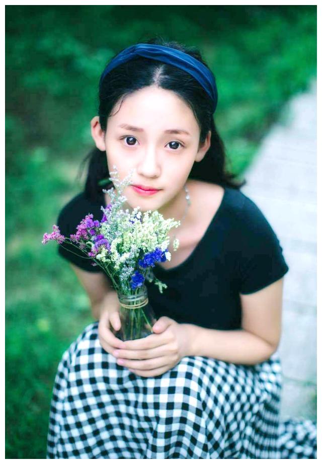 张雨婷晒照发文要去澳门旅游称要记得内心装满开心的童话