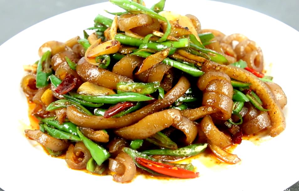 只香不油腻的青椒炒猪皮,味道胜过大猪蹄