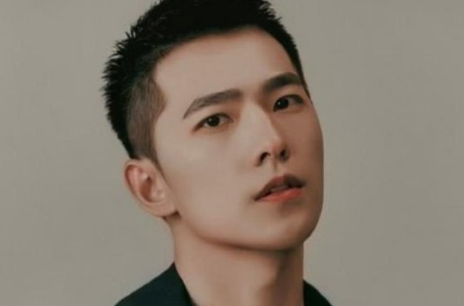同为男星寸头躲过了易烊千玺逃过了杨洋却被魏大勋迷倒