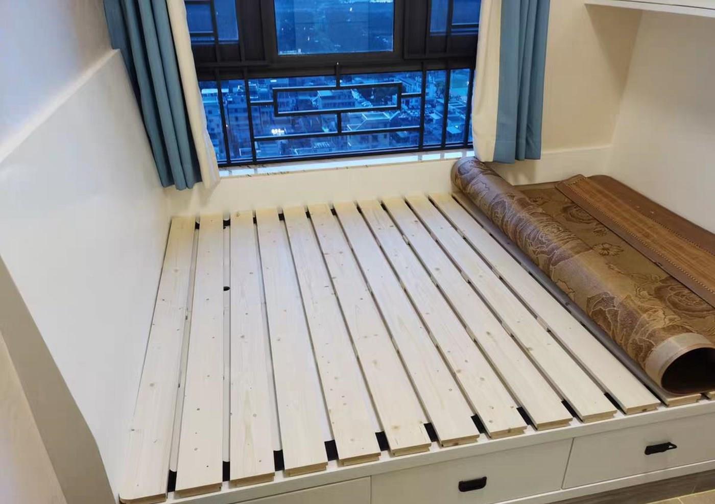 又是水珠又是被子发霉试试在榻榻米床上铺张排骨架吧透气干爽