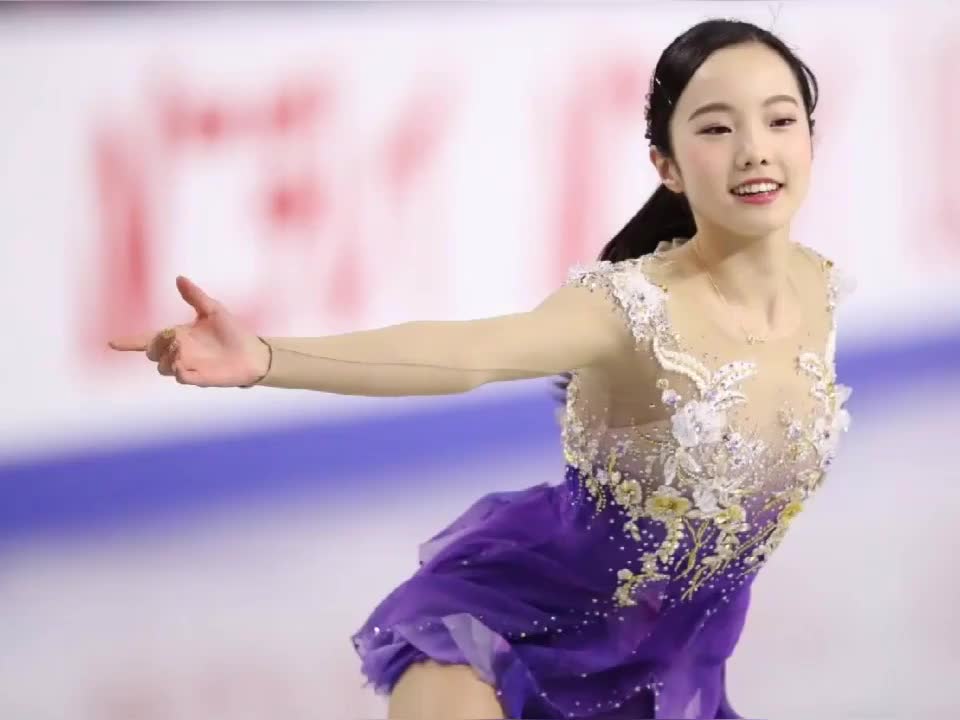 日本花滑女神本田真凛颜值实力与身材并存的冰上女神疯狂爱上