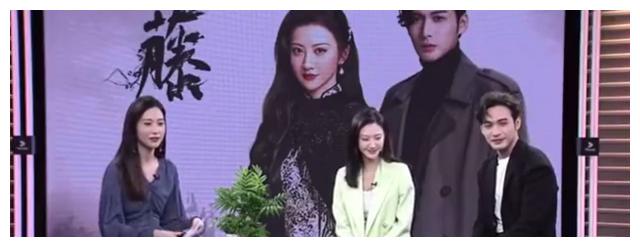 景甜张彬彬合体直播现场还原按唇杀两人一直对视超级甜